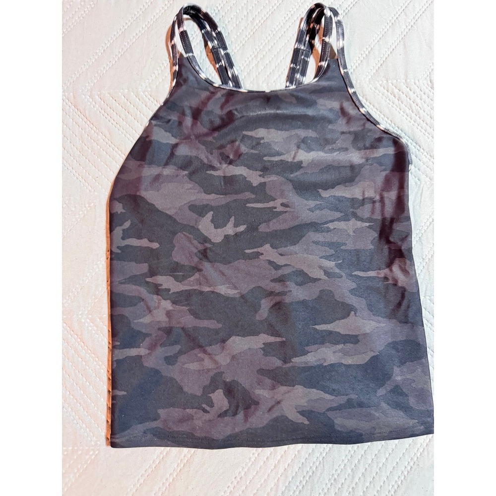 Athletic girl tank top size 8/10. Excellent like new‎ condition.